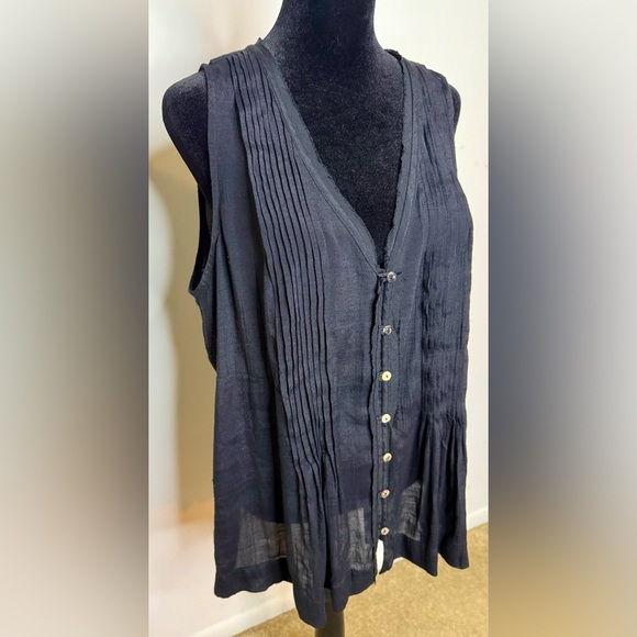 Anthropologie Maeve black sleeveless pin tuck lightweight button down shirt L - Picture 3 of 8